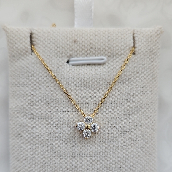 Dainty Flower Necklace, Yellow Gold